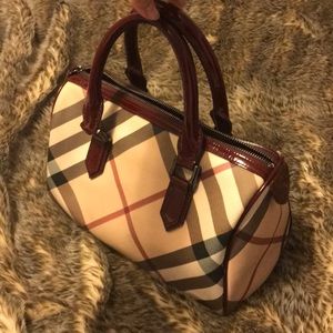 Burberry Nova Check Chester Bowling Bag
